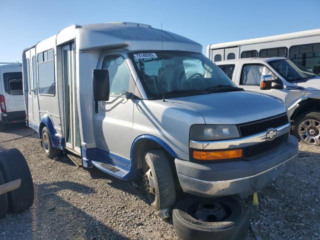 1GBJG31K291152004 - 2009 CHEVROLET EXPRESS G3 TWO TONE photo 4