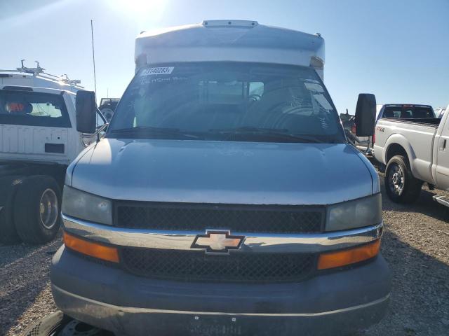 1GBJG31K291152004 - 2009 CHEVROLET EXPRESS G3 TWO TONE photo 5