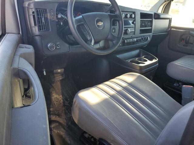 1GBJG31K291152004 - 2009 CHEVROLET EXPRESS G3 TWO TONE photo 8