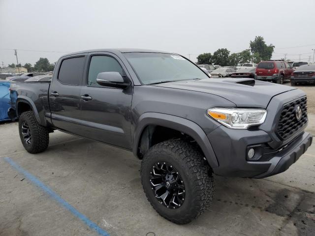 3TMBZ5DNXHM010027 - 2017 TOYOTA TACOMA DOUBLE CAB GRAY photo 4