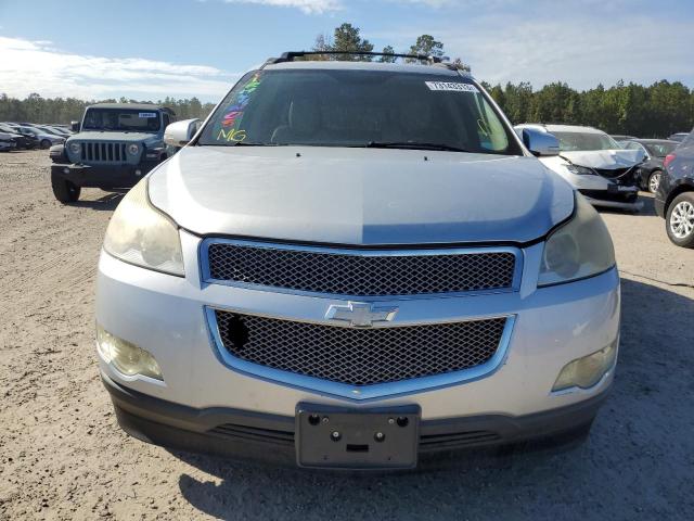 1GNKRLED0CJ279287 - 2012 CHEVROLET TRAVERSE LTZ SILVER photo 5