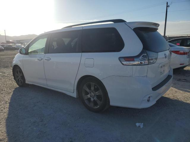 5TDXK3DC7FS626813 - 2015 TOYOTA SIENNA SPORT WHITE photo 2