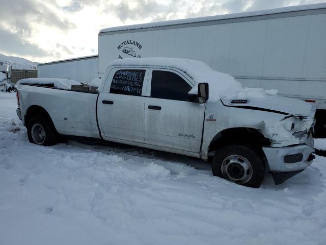 3C63RRGL9MG521704 - 2021 RAM 3500 TRADESMAN WHITE photo 4