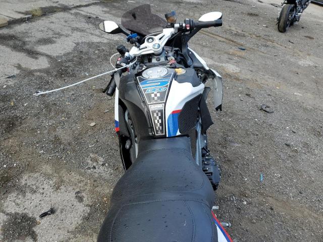 WB1050906FZV95300 - 2015 BMW K1300 S TWO TONE photo 6