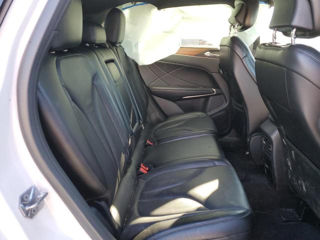 5LMTJ3DH0HUL31315 - 2017 LINCOLN MKC RESERVE თეთრი ფოტო 11