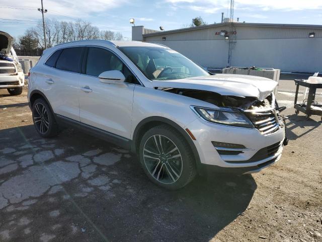 5LMTJ3DH0HUL31315 - 2017 LINCOLN MKC RESERVE თეთრი ფოტო 4