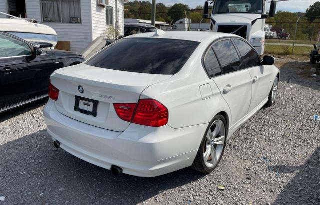 WBAPM77519NL88382 - 2009 BMW 335 I WHITE photo 4