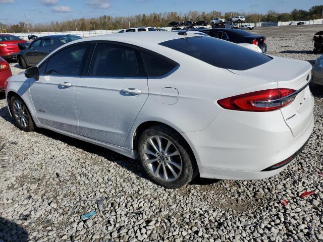 3FA6P0LUXHR408849 - 2017 FORD FUSION SE HYBRID WHITE photo 2