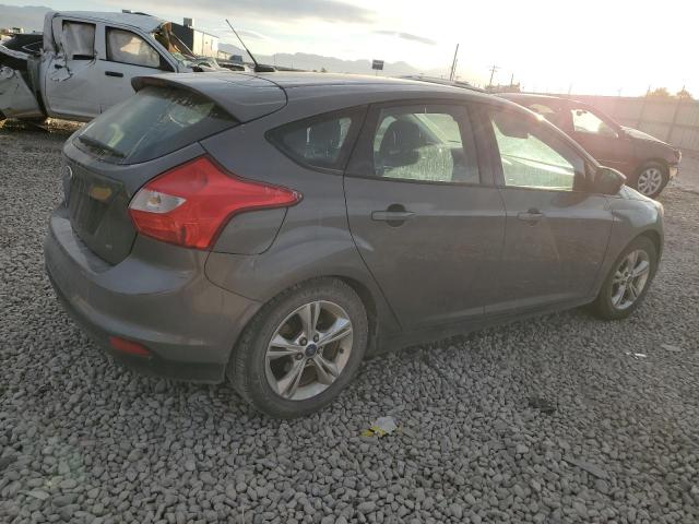 1FAHP3K25CL222167 - 2012 FORD FOCUS SE GRAY photo 3