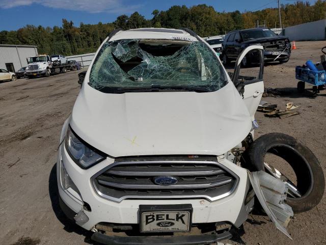 MAJ3P1TE1JC210473 - 2018 FORD ECOSPORT SE WHITE photo 5