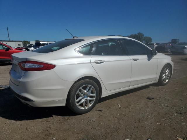 3FA6P0HR1DR147223 - 2013 FORD FUSION SE WHITE photo 3