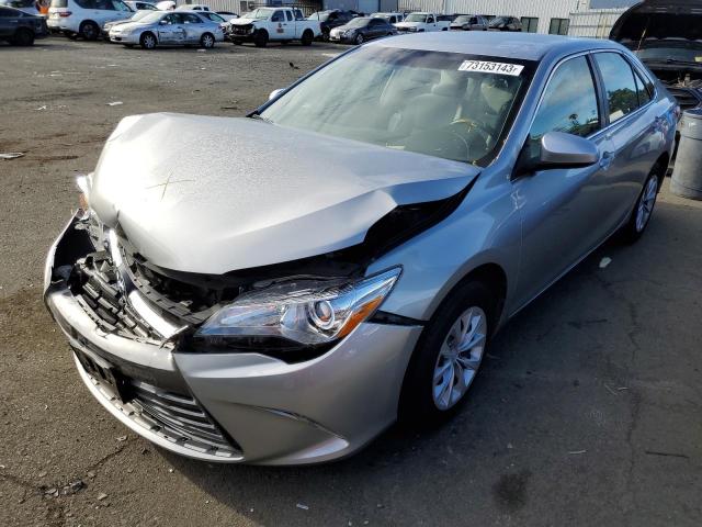 4T4BF1FK0GR530558 - 2016 TOYOTA CAMRY LE SILVER photo 1