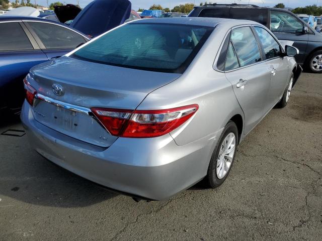 4T4BF1FK0GR530558 - 2016 TOYOTA CAMRY LE SILVER photo 3