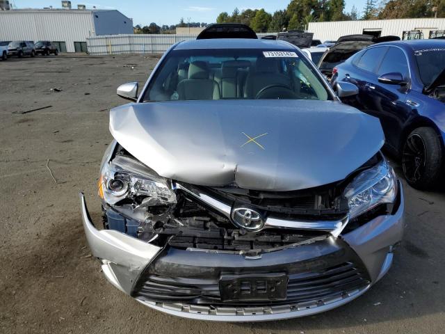 4T4BF1FK0GR530558 - 2016 TOYOTA CAMRY LE SILVER photo 5