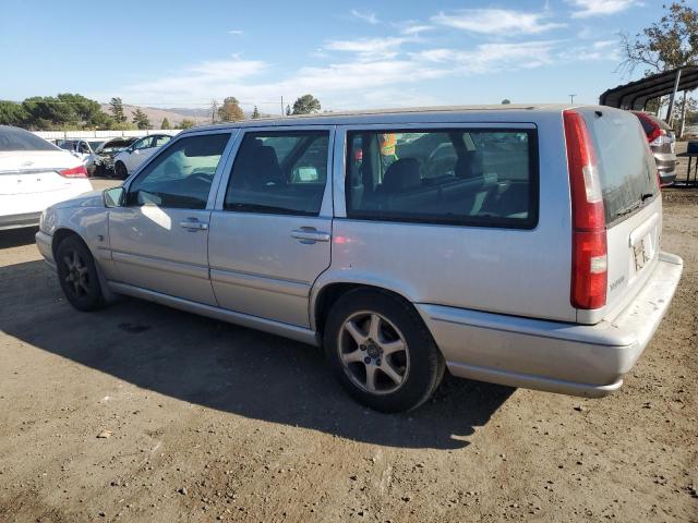 YV1LW56D6Y2635057 - 2000 VOLVO V70 GLT SILVER photo 2