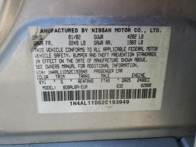 1N4AL11D52C193949 - 2002 NISSAN ALTIMA BASE SILVER photo 12