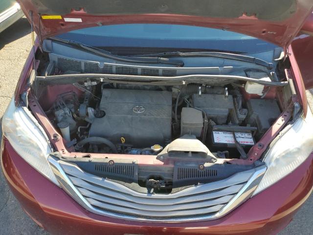 5TDDK3DC1CS046973 - 2012 TOYOTA SIENNA XLE RED photo 11