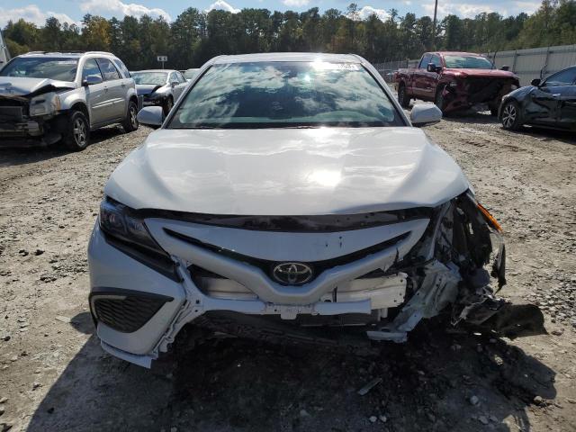 4T1T11AK4PU125596 - 2023 TOYOTA CAMRY SE NIGHT SHADE GRAY photo 5