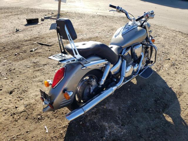 1HFSC52667A400251 - 2007 HONDA VTX1300 R GRAY photo 4