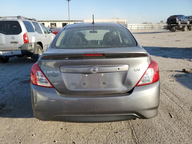 3N1CN7AP4HL892516 - 2017 NISSAN VERSA S GRAY photo 6