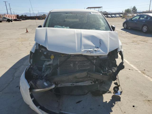 2D4RN4DG9BR692827 - 2011 DODGE GRAND CARA EXPRESS WHITE photo 5