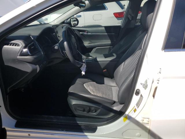 4T1G11AK7PU099402 - 2023 TOYOTA CAMRY SE NIGHT SHADE WHITE photo 7