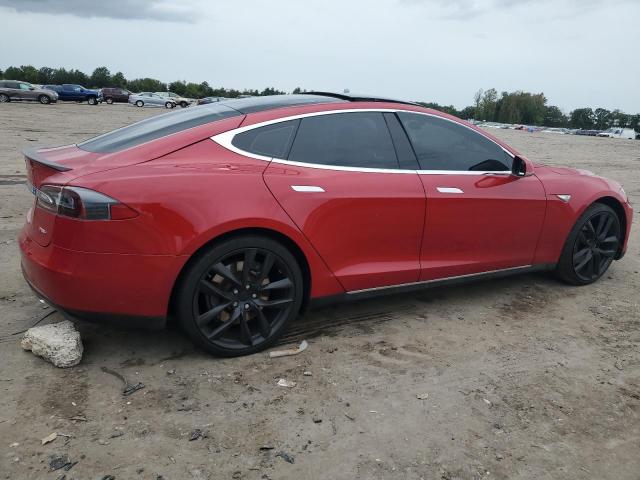 5YJSA1CP9DFP11708 - 2013 TESLA MODEL S RED photo 3