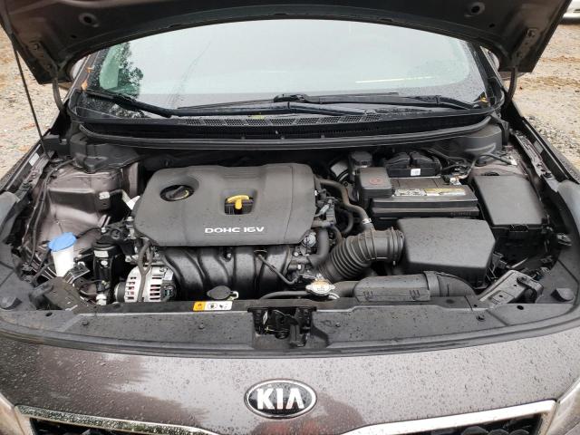 3KPFK4A71HE032479 - 2017 KIA FORTE LX GRAY photo 11