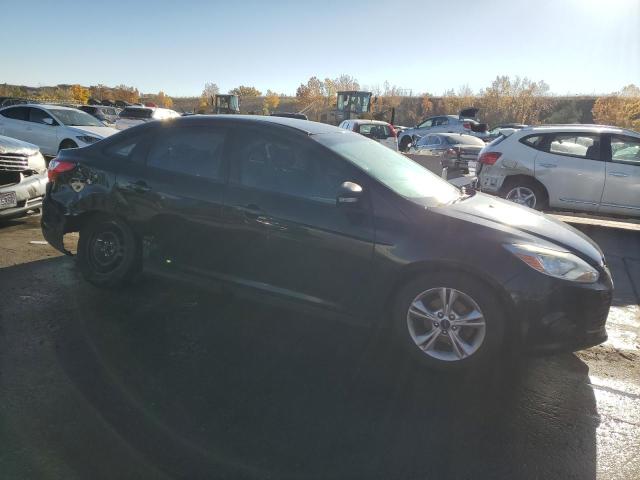 1FADP3F27EL413391 - 2014 FORD FOCUS SE BLACK photo 4