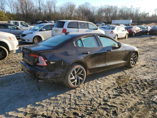 7JR102FK0KG001380 - 2019 VOLVO S60 T5 MOMENTUM BLACK photo 3