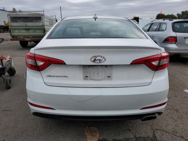 5NPE24AF2HH520449 - 2017 HYUNDAI SONATA SE WHITE photo 6