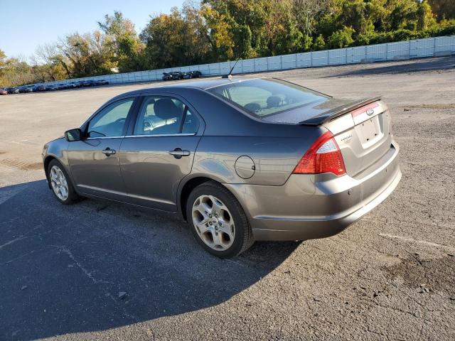 3FAHP0HA9AR423095 - 2010 FORD FUSION SE GRAY photo 2