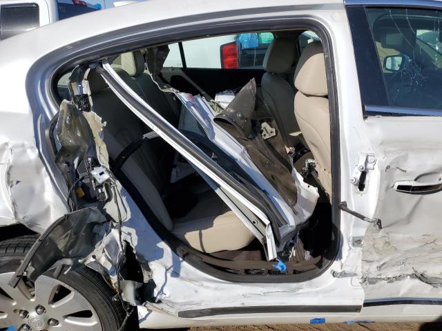 1G4GC5G3XGF150493 - 2016 BUICK LACROSSE WHITE photo 10