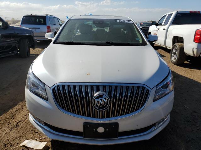 1G4GC5G3XGF150493 - 2016 BUICK LACROSSE WHITE photo 5