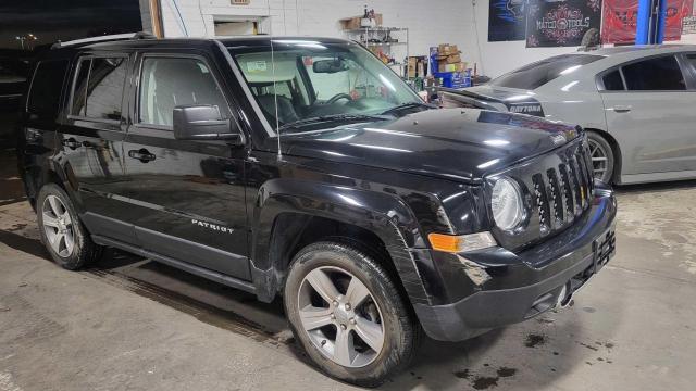 1C4NJPFA3HD154122 - 2017 JEEP PATRIOT LATITUDE BLACK photo 1