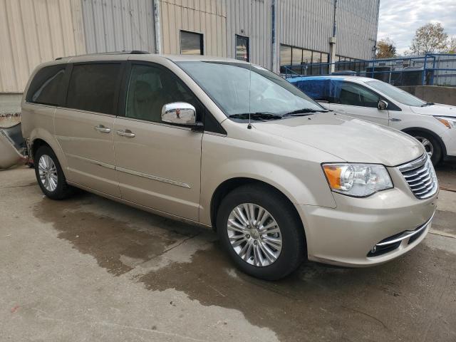 2C4RC1GG6FR597256 - 2015 CHRYSLER TOWN & COU LIMITED PLATINUM BEIGE photo 4