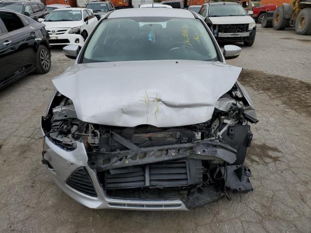 1FADP3K28DL131507 - 2013 FORD FOCUS SE SILVER photo 5