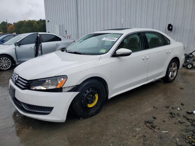 2012 VOLKSWAGEN PASSAT SE, 