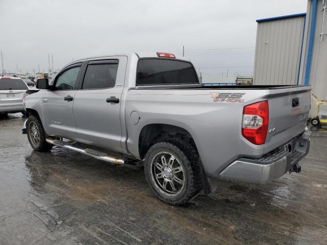 5TFDW5F12EX397724 - 2014 TOYOTA TUNDRA CREWMAX SR5 GRAY photo 2