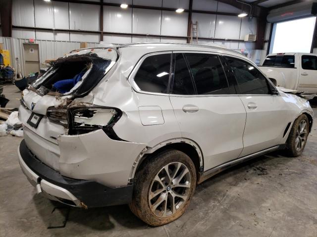 5UXCR6C59KLL21984 - 2019 BMW X5 XDRIVE40I WHITE photo 3