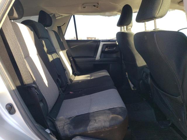 JTEBU5JR6J5529833 - 2018 TOYOTA 4RUNNER SR5/SR5 PREMIUM 银色 照片 10