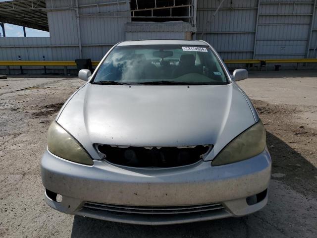 4T1BF30K95U600053 - 2005 TOYOTA CAMRY LE SILVER photo 5