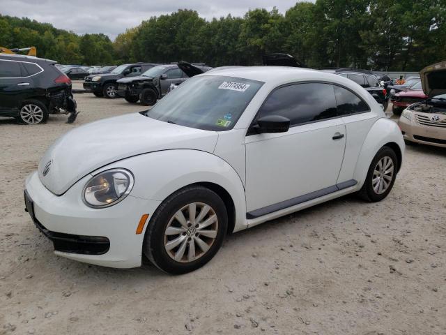 3VWF17ATXGM635627 - 2016 VOLKSWAGEN BEETLE 1.8T WHITE photo 1