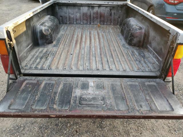 1N6ND11S0JC397321 - 1988 NISSAN D21 SHORT BED SILVER photo 10