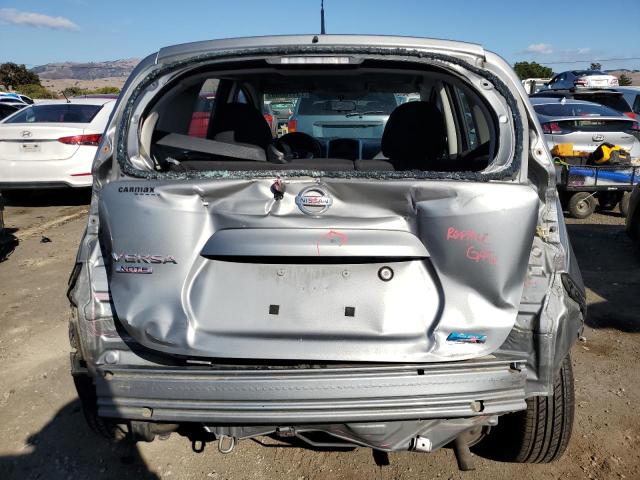 3N1CE2CP9FL429171 - 2015 NISSAN VERSA NOTE S GRAY photo 6