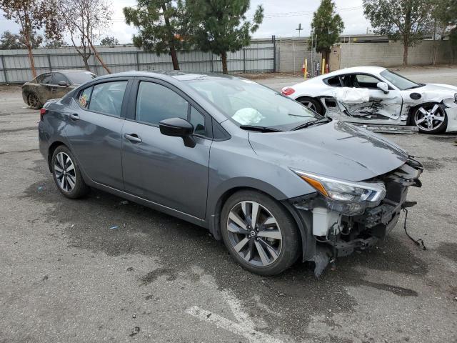 3N1CN8FVXLL894230 - 2020 NISSAN VERSA SR GRAY photo 4