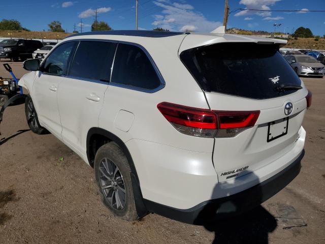 5TDJZRFH1JS548910 - 2018 TOYOTA HIGHLANDER SE WHITE photo 2