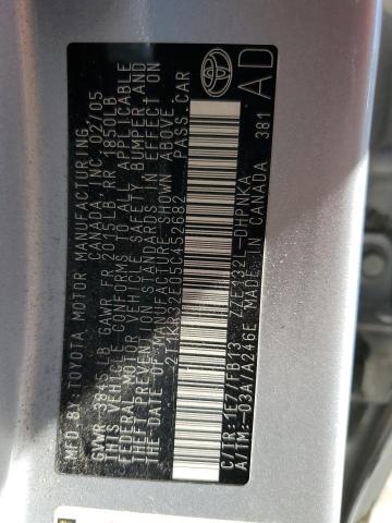 2T1KR32E05C452682 - 2005 TOYOTA COROLLA MA XR SILVER photo 12