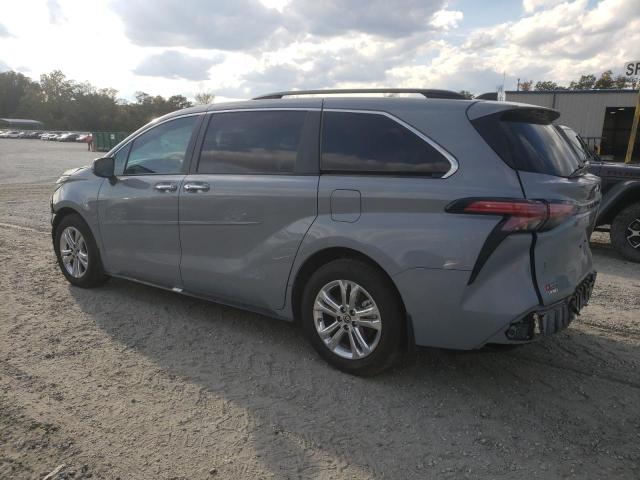 5TDDSKFC8PS085637 - 2023 TOYOTA SIENNA XSE GRAY photo 2