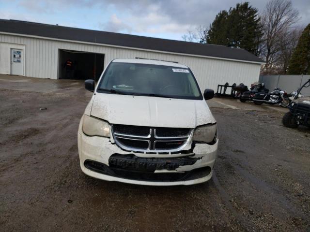 2C4RDGBG1DR599405 - 2013 DODGE GRAND CARA SE WHITE photo 5